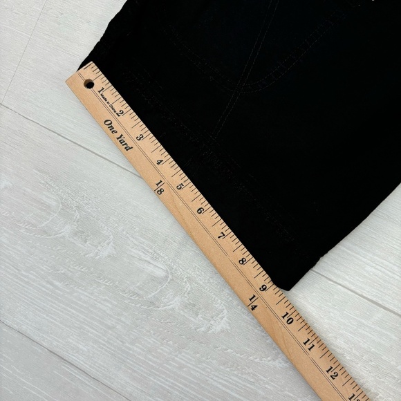 Pete & Greta by Johnny Was Black Cargo Shorts Size 6 - Picture 11 of 13